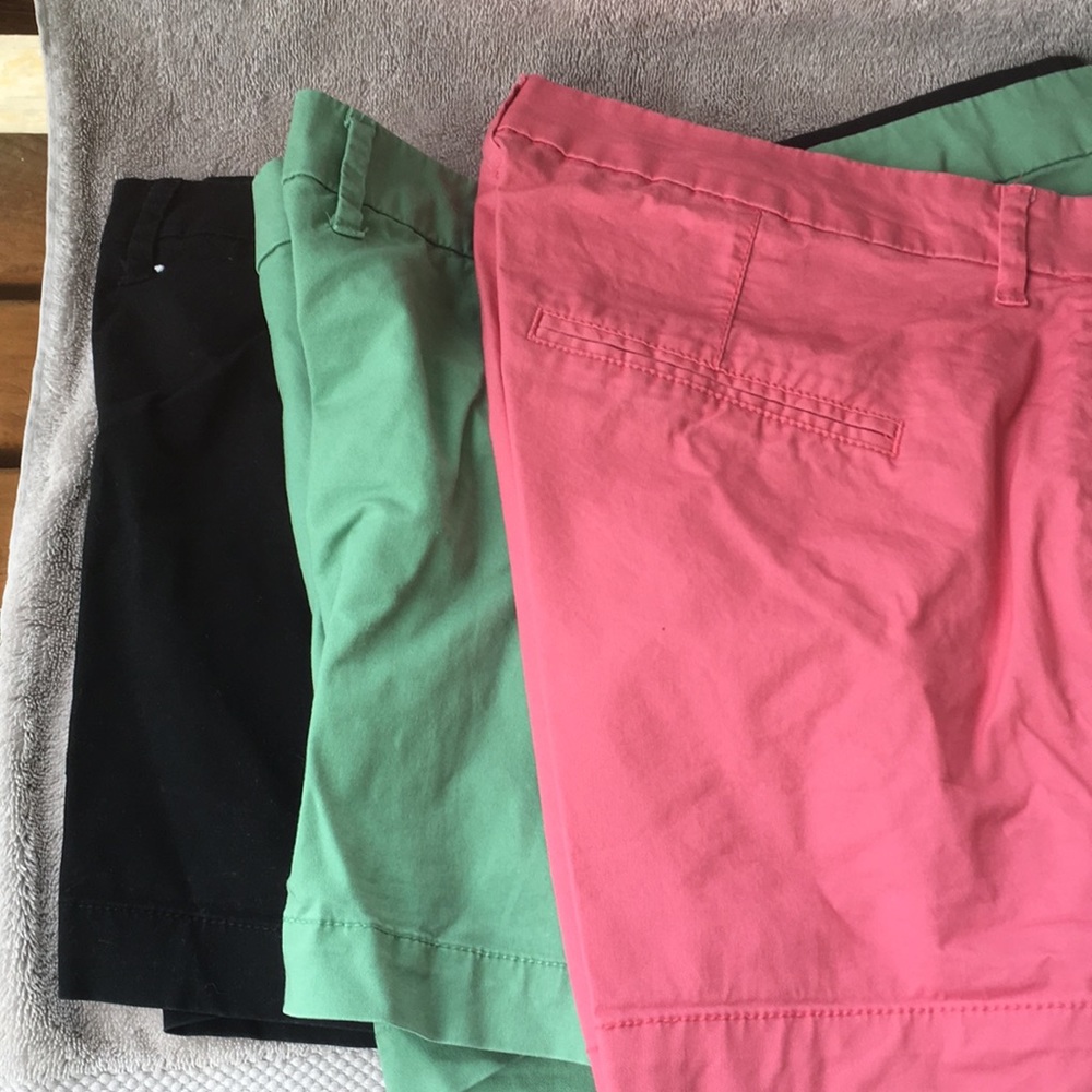 3 pair Old Navy shorts,so 10, 31/2 in inseam